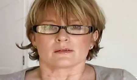 مونیکا وایلد فراتر از عکسهای سکسی فول hd شکاف بزرگ است