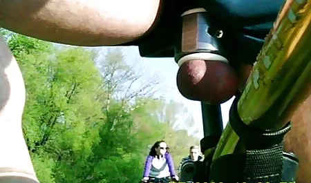 بالغ Dee بدن را با بدن کوچک سیاه و فیلم سکسی کیفیت اچ دی الاغ داغ