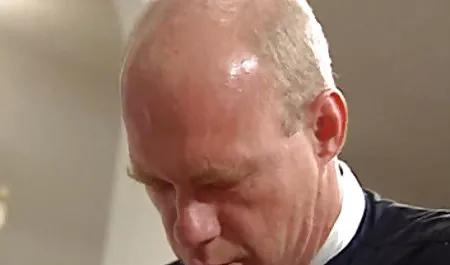 من به شما عکس های فول اچ دی سکسی نشان خواهم داد که چگونه یک پسر برده ناجوانمردانه باشید