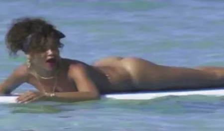 بالغ بلوند و بی بی سی سرگرم کننده است دانلود فیلم فول سکسی