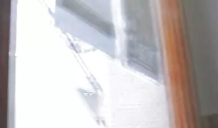 دختر نقاب کشیده فول سکسی تلگرام الاغ خود را با پلاگین بزرگ مقعد