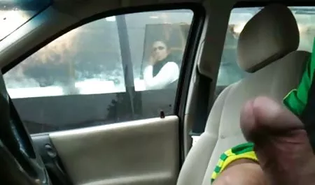 18yo Melissa May با فول سکسی تلگرام زانو در می خورد