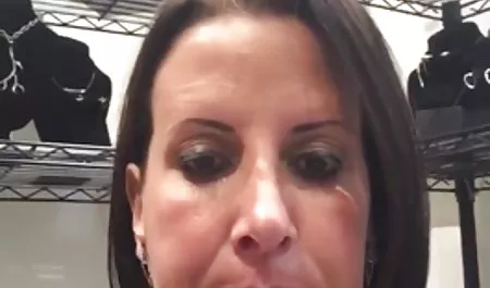 نوجوان گروه فول سکسی در استماع Photoshoot لعنتی