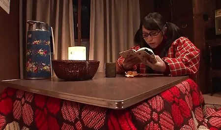 می توانید تماشا کنید در حالی که من از شلوار جین لاغر فیلم فول سکسی جدیدم خارج می شوم