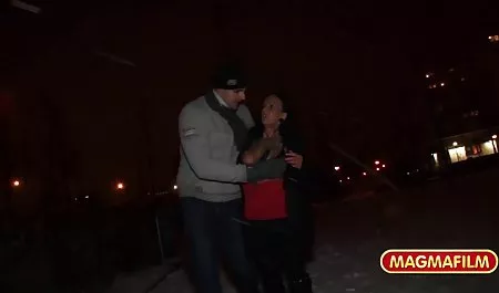 دختر کالج خیره کننده سوار خروس می شود و از طریق دهان کانال فول سکسی تلگرام مشغول ورزش است