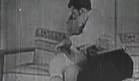 اسکارلت قرمز آیا دانلودسکس فول اچ دی Deepthroat در شب